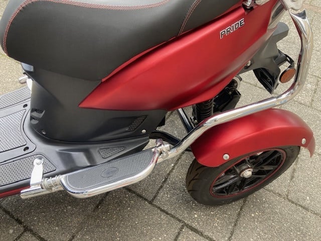 GEEN RIJBEWIJS ? NIET NODIG MET DEZE STOERE NIPPONIA PRIDE SCOOTER !