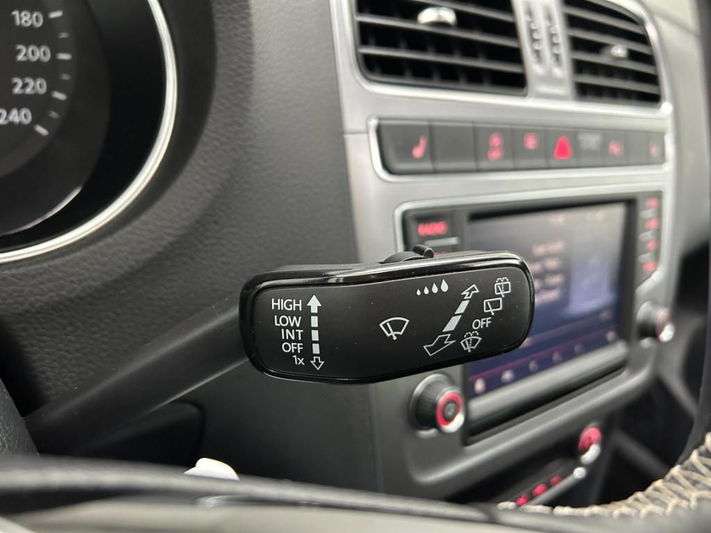 Volkswagen Polo occasion 1.2 tsi bluemotion r-line edition | zwart | tweede