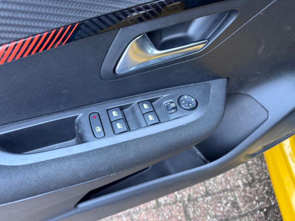 Peugeot 208 1.2 puretech active pack