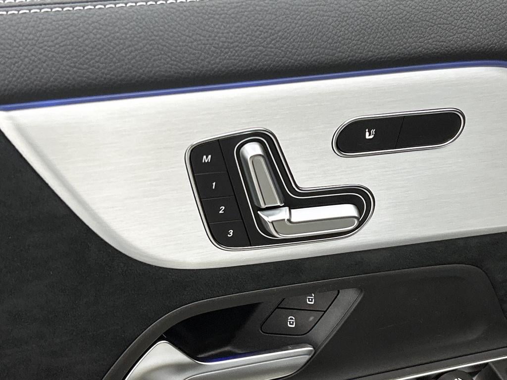 Mercedes-Benz Gla-klasse 250 e business solution amg | premium plus | night