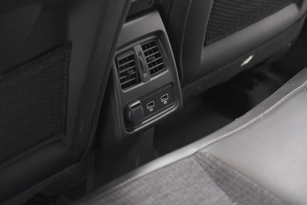 Renault Captur mild hybrid 140 edc techno | pack winter | camera | navigati