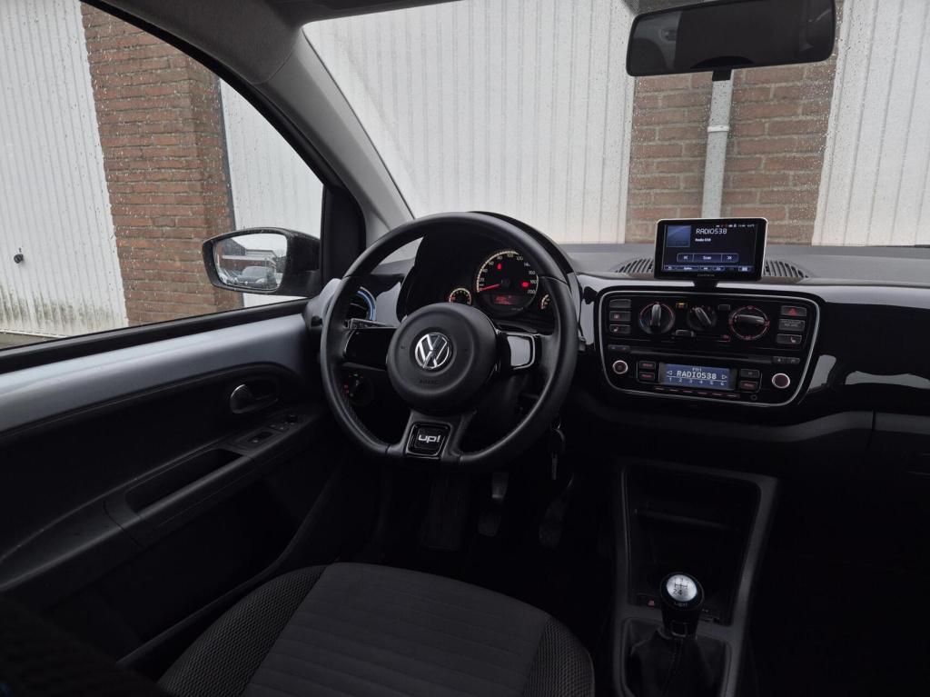 Volkswagen UP! 1.0 cup up! bluemotion / stoelverwarming / cruisecontrol / p