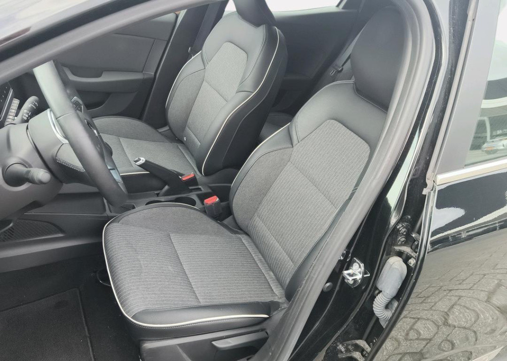 Renault Clio 1.6 e-tech hybrid 145 intens