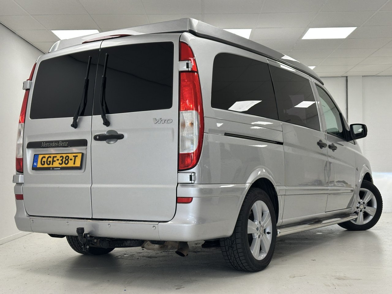 Mercedes Vito Camperbus 5 persoons 72.500km