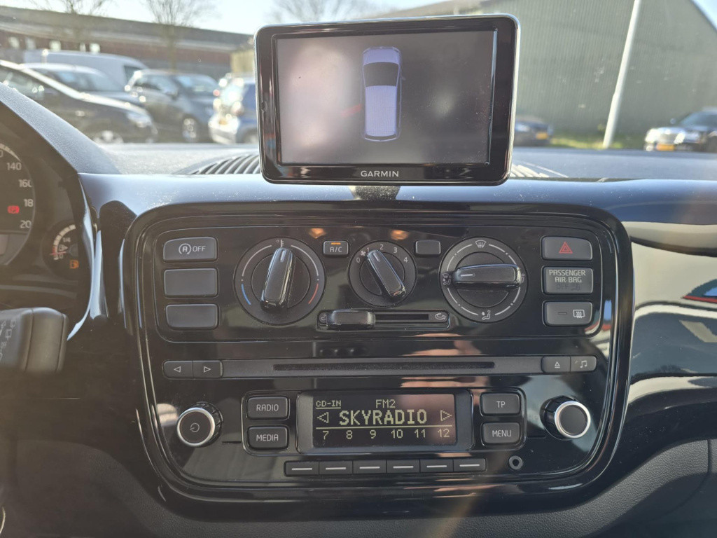 Volkswagen UP! 1.0 move up! bluemotion