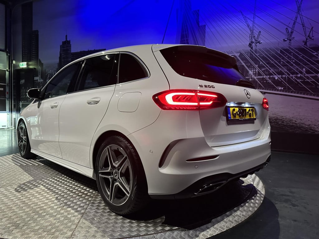 Mercedes-Benz B-Klasse 200 business solution amg