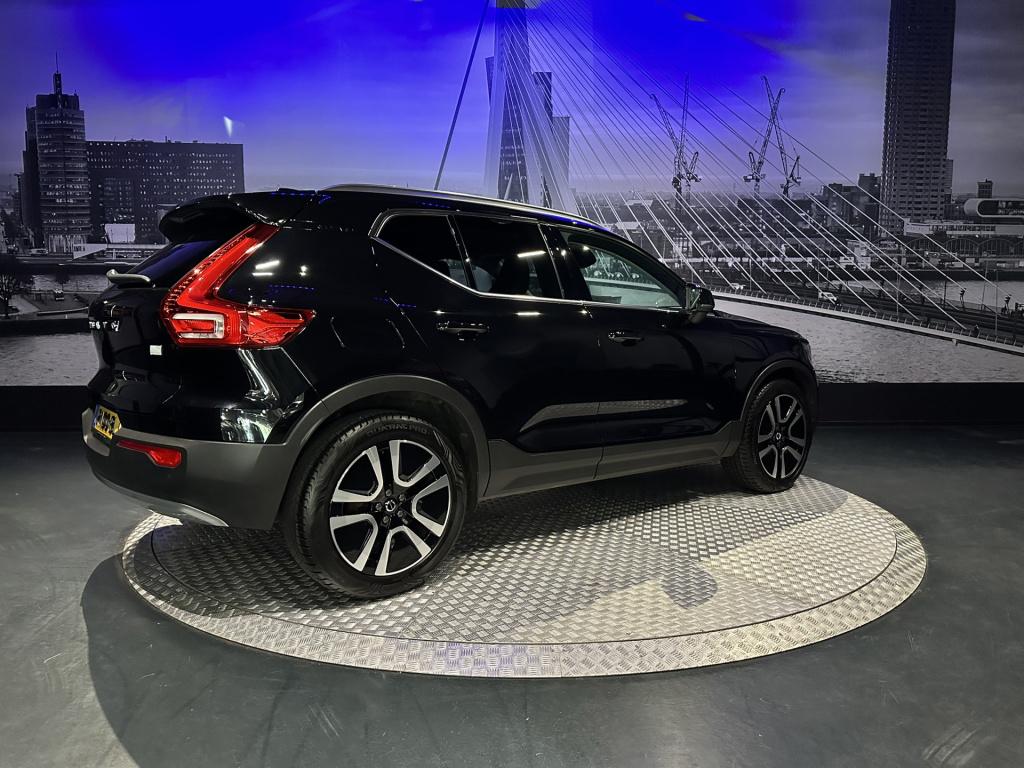 Volvo XC40 1.5 t4 recharge inscription expression *harmankardon*camera*
