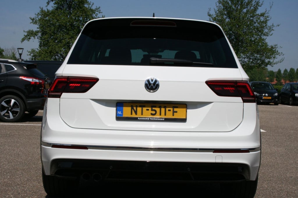 Volkswagen Tiguan 1.4 tsi r-line / connected series