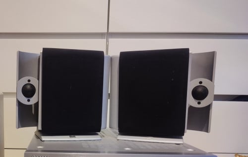 2x Vienna Acoustics Berg speakers