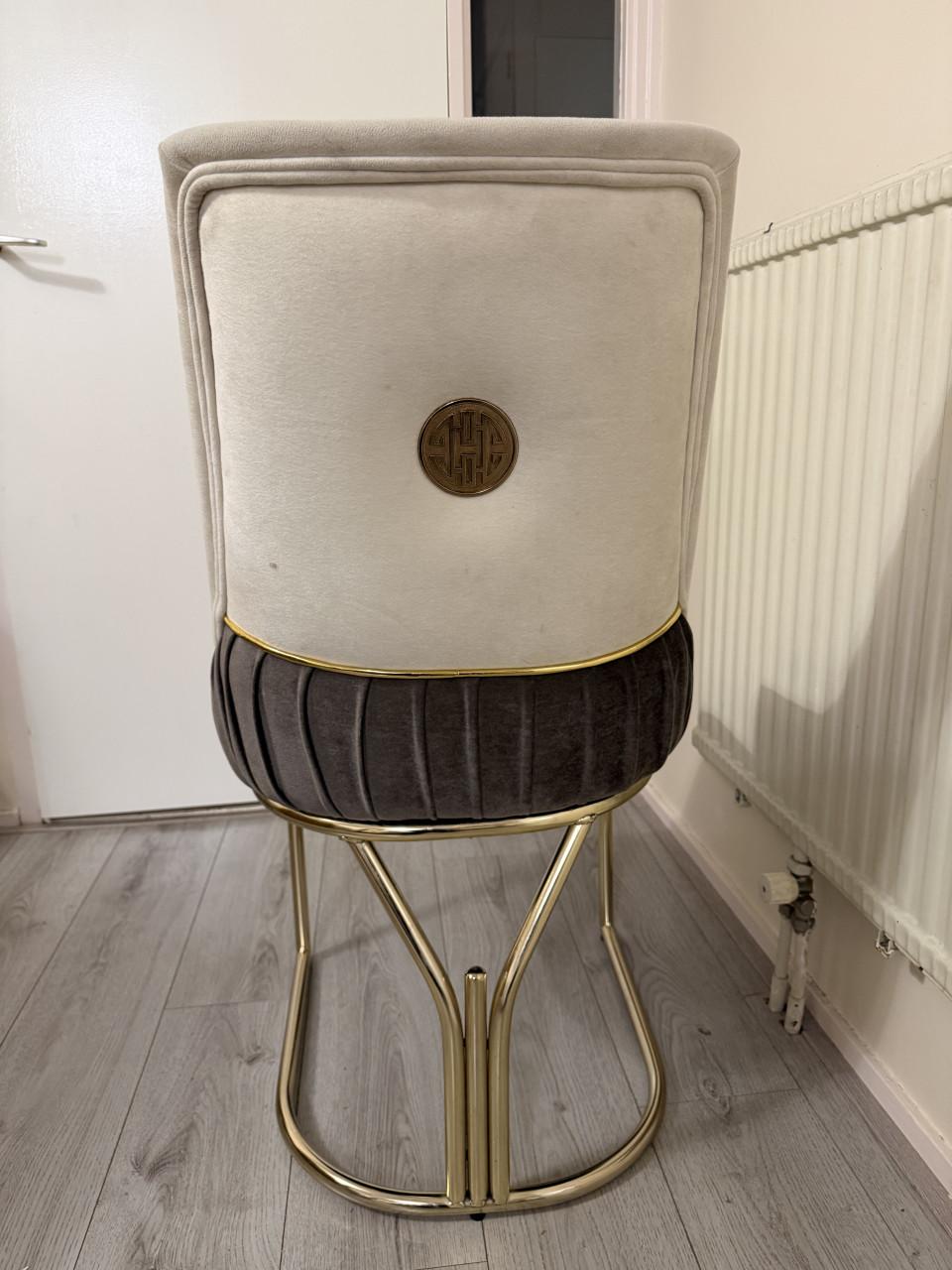 Te koop stoelen