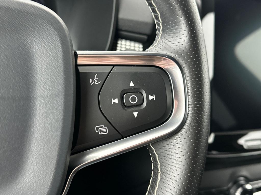 Volvo XC40 1.5 t3 r-design | 360 | electr. stoelen | harman kardon | parkee