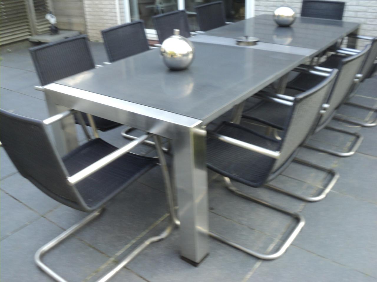 Prachtige RVS tafel met granietblad met wijn koeler 10 RVS stoelen