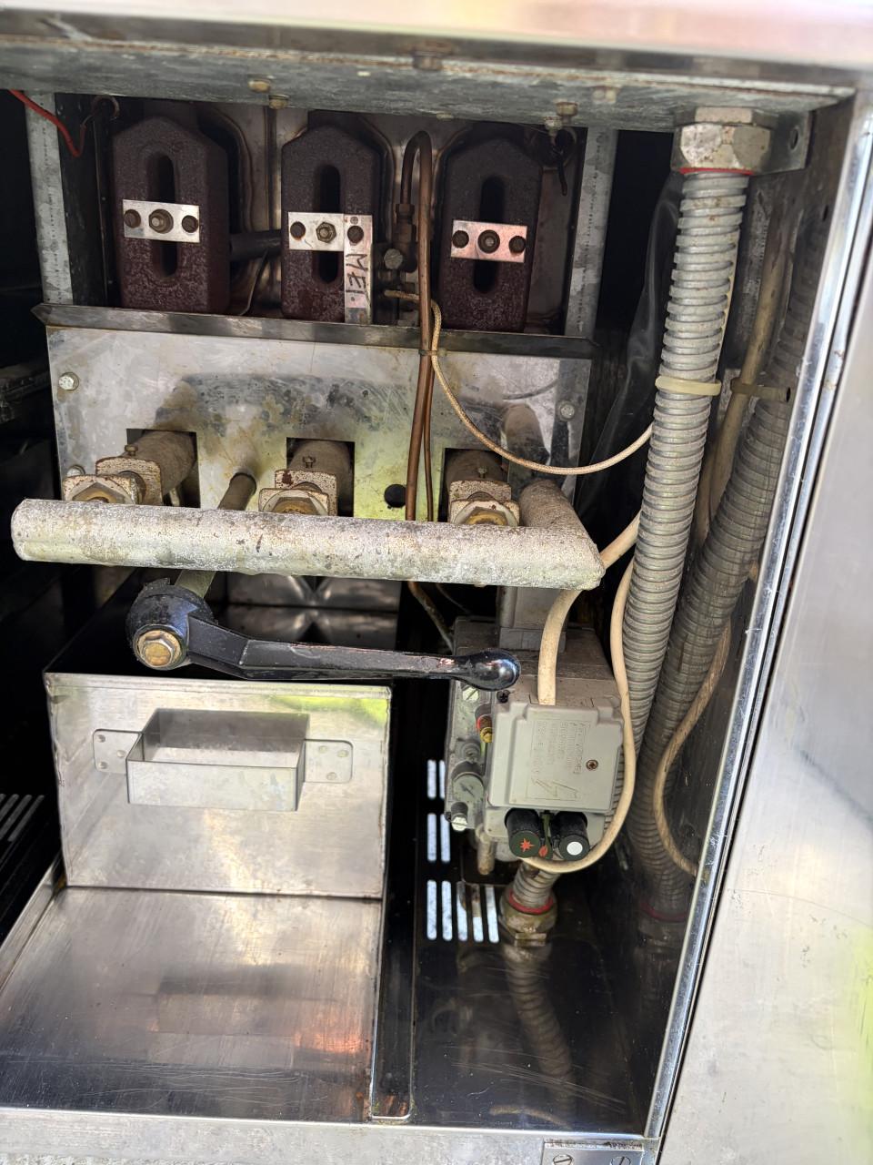 Alpeninox dubbele friteuse op gas met defect