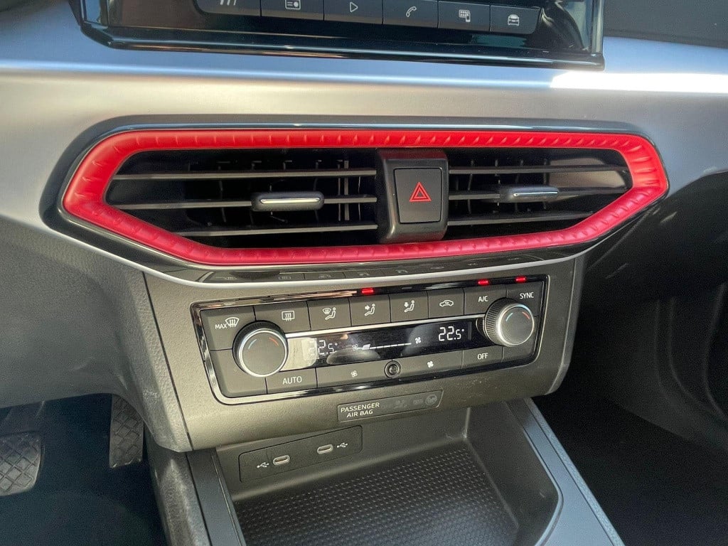 Seat Ibiza 1.0 ecotsi fr business connect