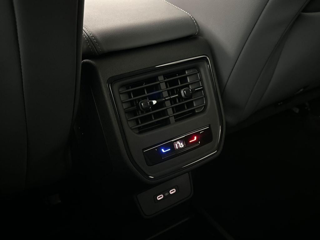 Skoda Peaq business edition elektromotor 210 kw / 286 pk suv