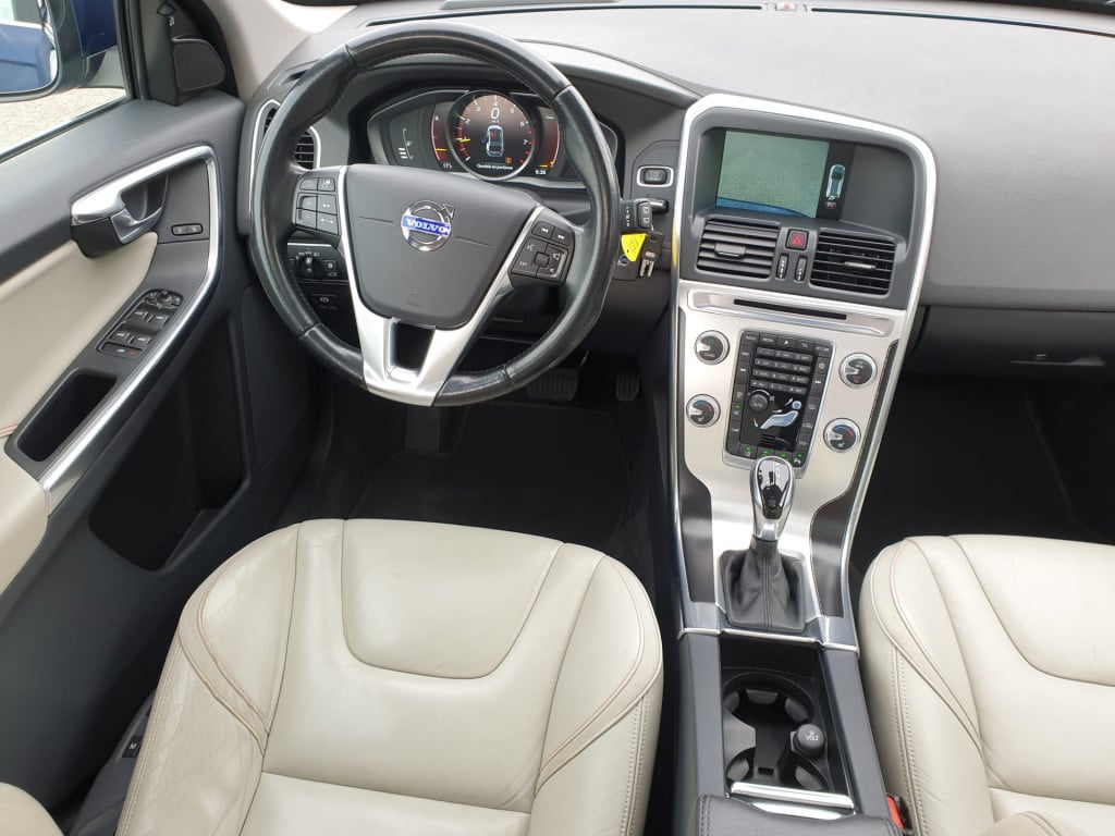 Volvo XC60 2.0 t5 fwd ocean race 245pk