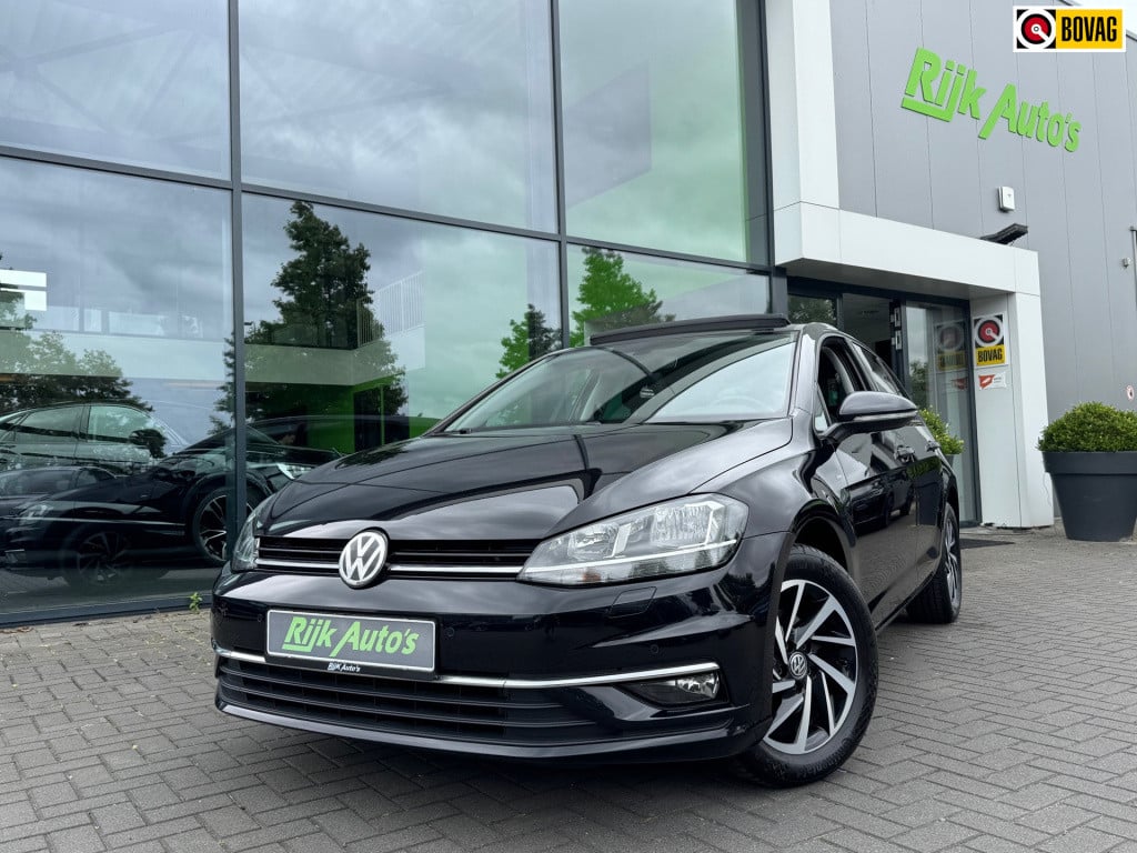 Volkswagen Golf 1.0 tsi highline * panoramadak * stoelverwarming * clima