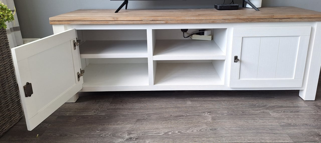 Set houten meubels, ook los te koop
