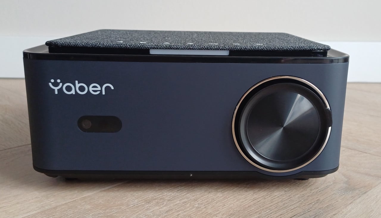 Yaber Pro U6  Beamer| Full-HD + 4K | 800 ANSI Lumen | WiFi 6 | Android TV