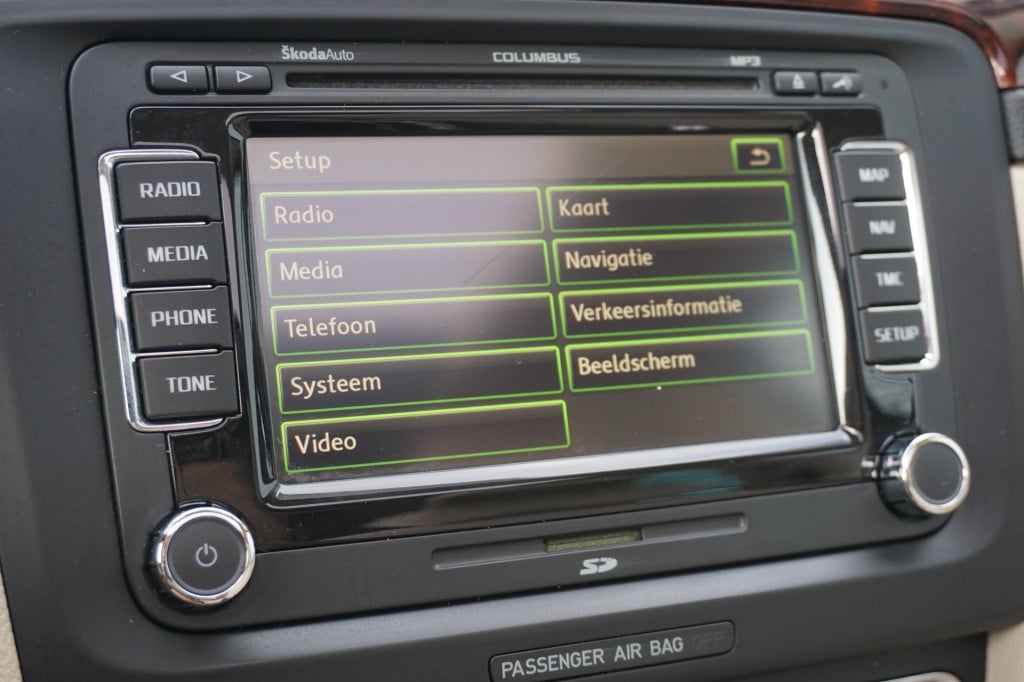 Skoda Superb combi 3.6 fsi elegance 4x4 business line automaat - climate / 