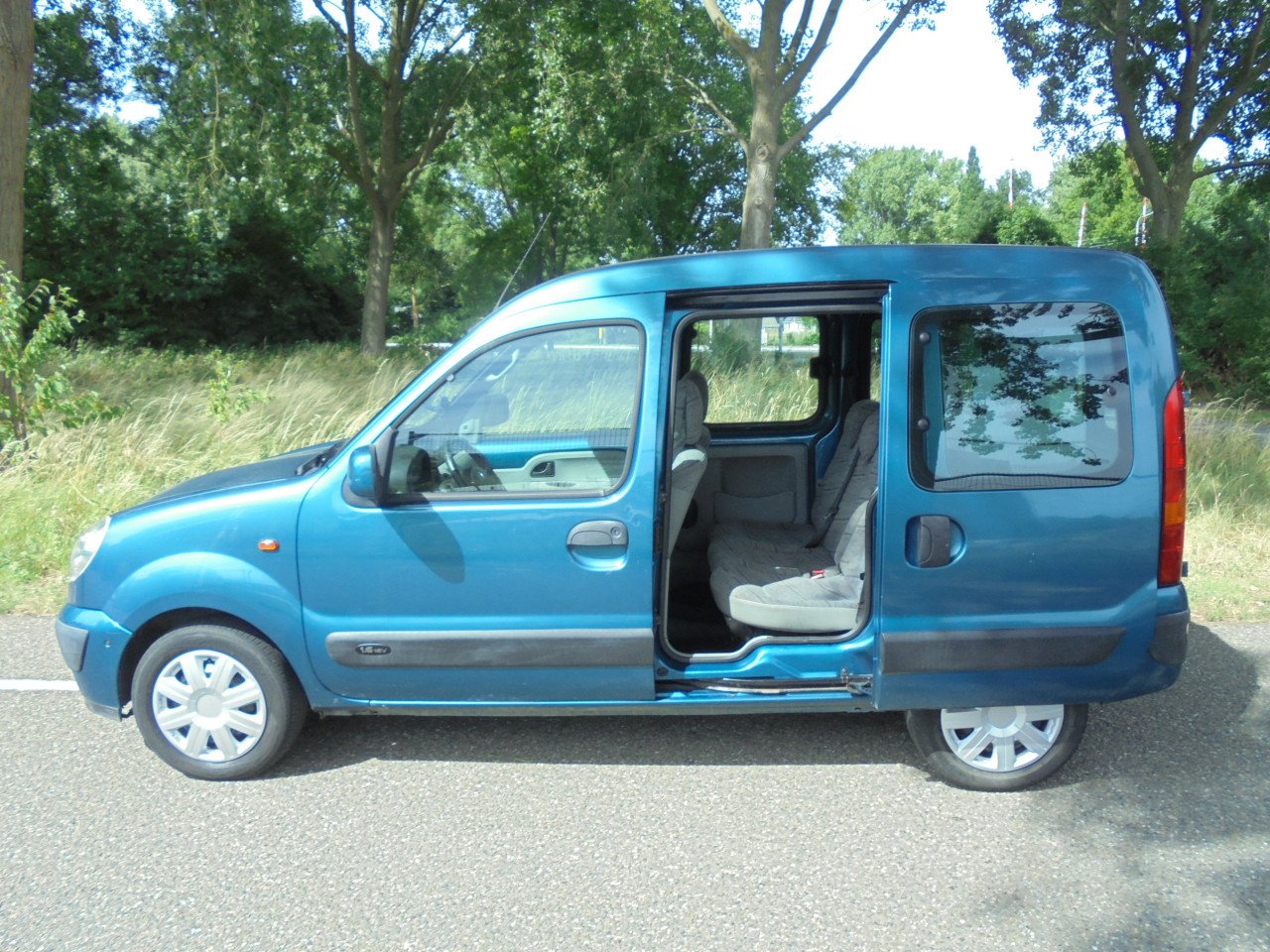 Kangoo 1.6-16V Privilege leuke auto 188.170 Km met N.A.P benzine uitvoering