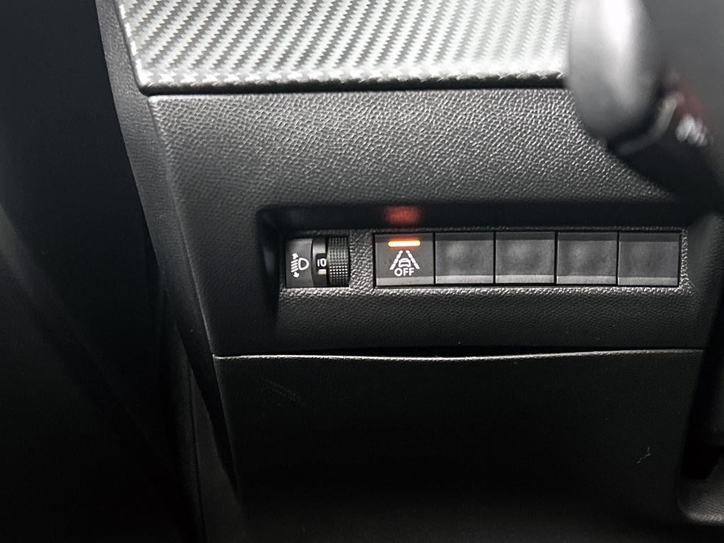 Peugeot 208 100 pk allure pack | rijklaar keyless | camera achter |