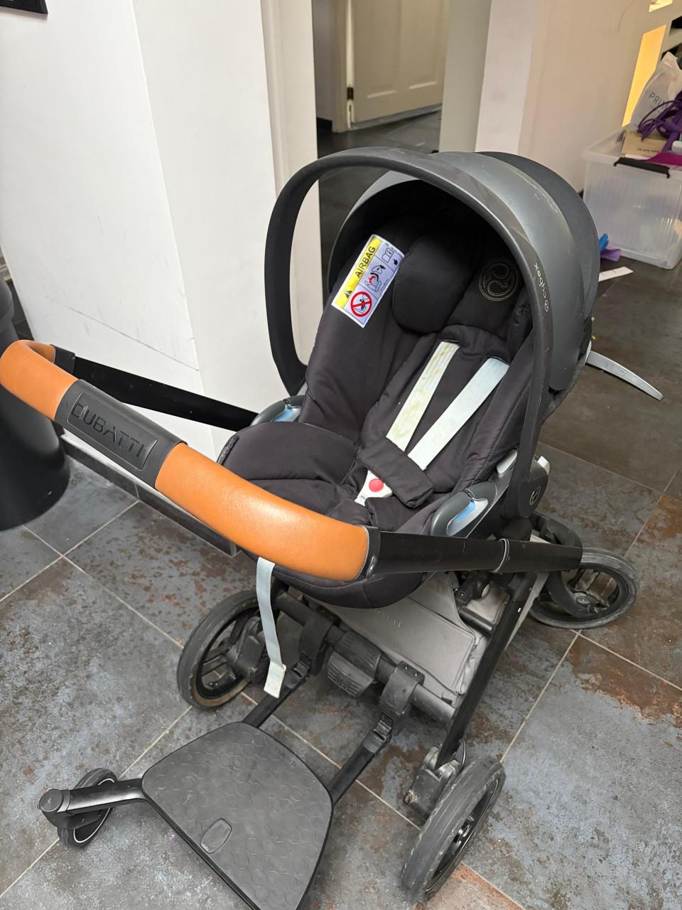 Dubatti One kinderwagen in het grijs