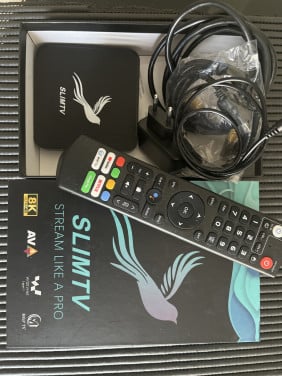 Nieuwe Android tv box met 1 jaar tv kijken inbegrepen