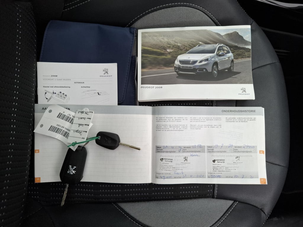 Peugeot 2008 suv 1.2 allure automaat pano/clima/trekhaak