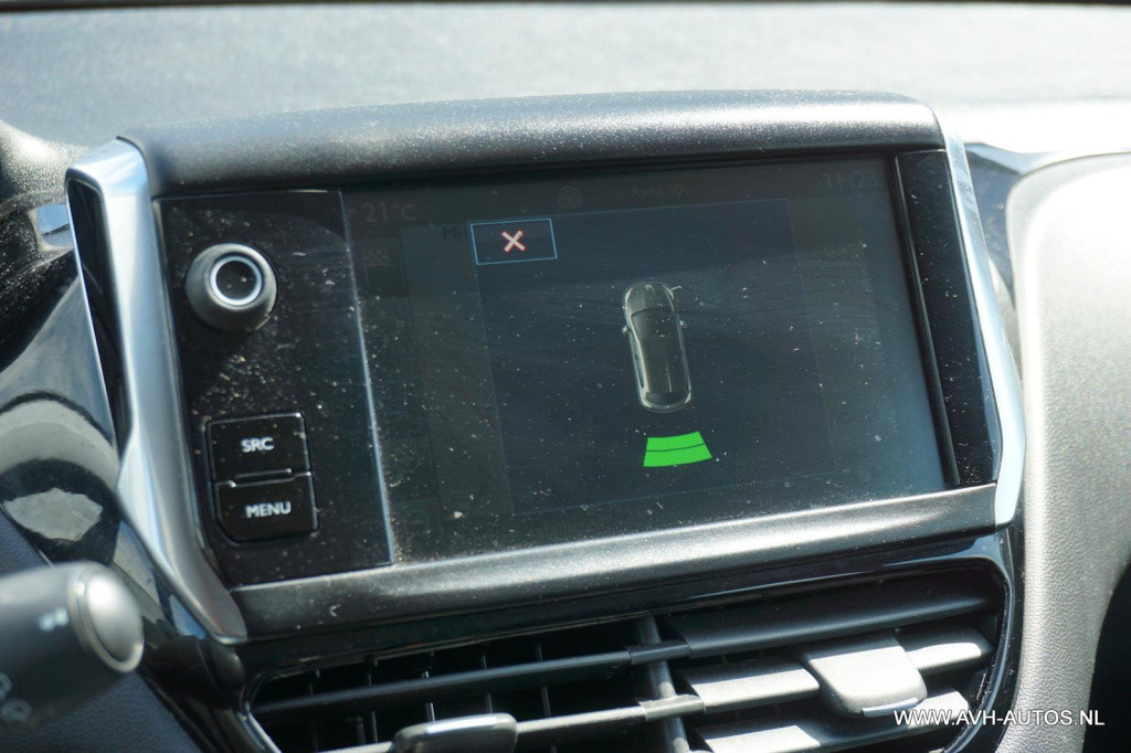 Peugeot 208 1.2 puretech blue lion