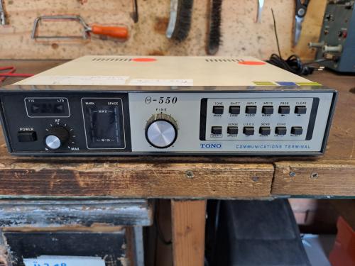 Te koop mooie spullen voor rommelmarkt dis is adv 1 er is nog een adv