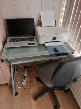 Computertafel + buraustoel