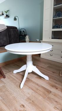 Ronde witte tafel