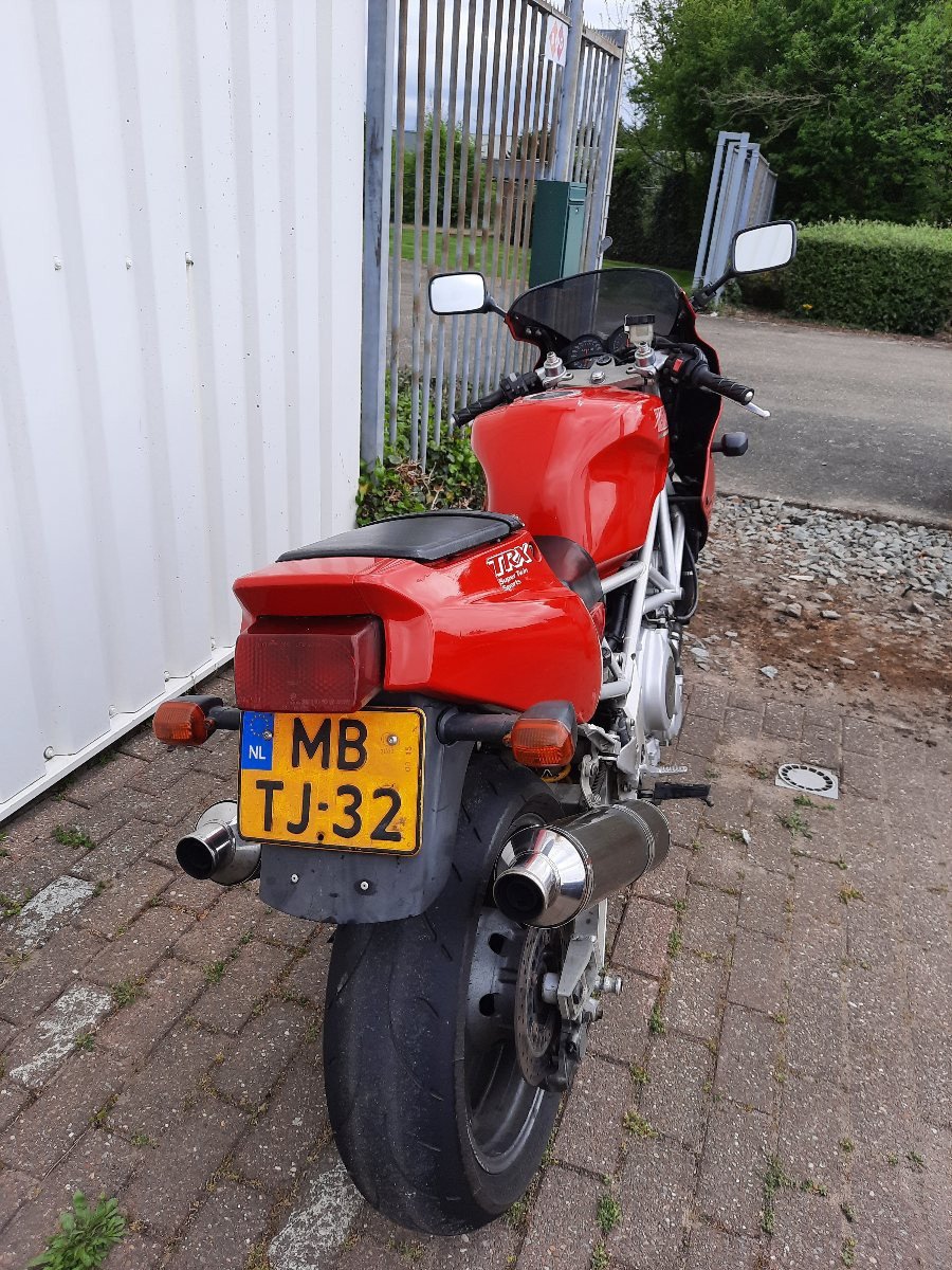 Yamaha TRX850 uit 2000