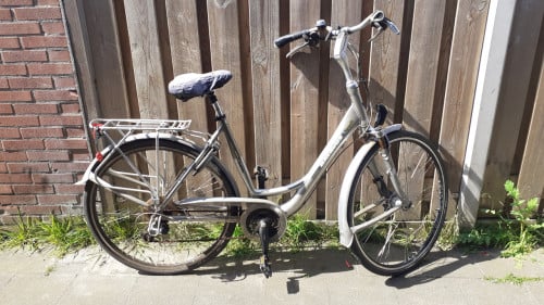 Damesfiets * BATAVUS * MONTEGO ** en RIVEL en Beach-Cruiser