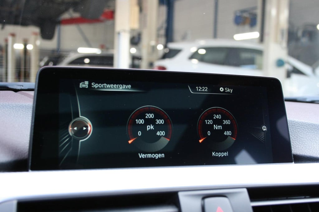 BMW 3-serie touring 340i m sport centennial high executive