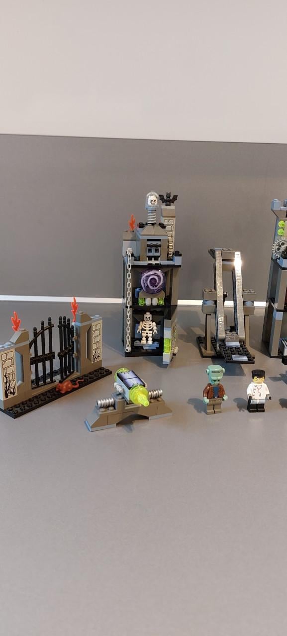 Lego 1382 Studios Laboratory