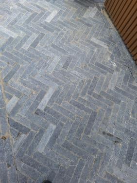 Hardstenen straatklinkers