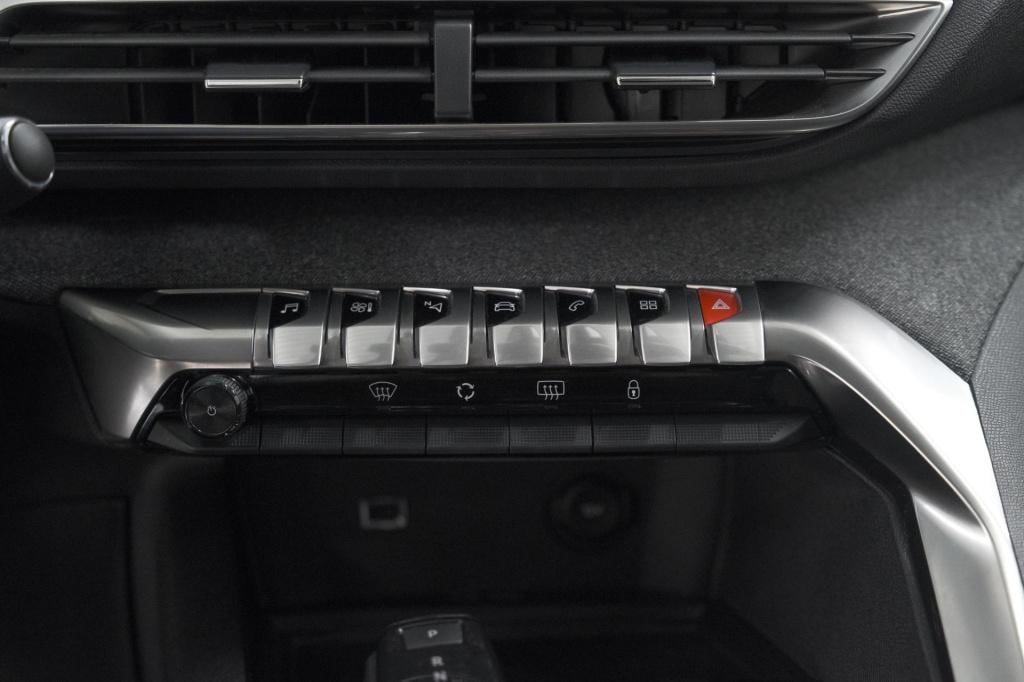 Peugeot 5008 puretech 130 eat8 crossway | trekhaak | camera | navigatie | a