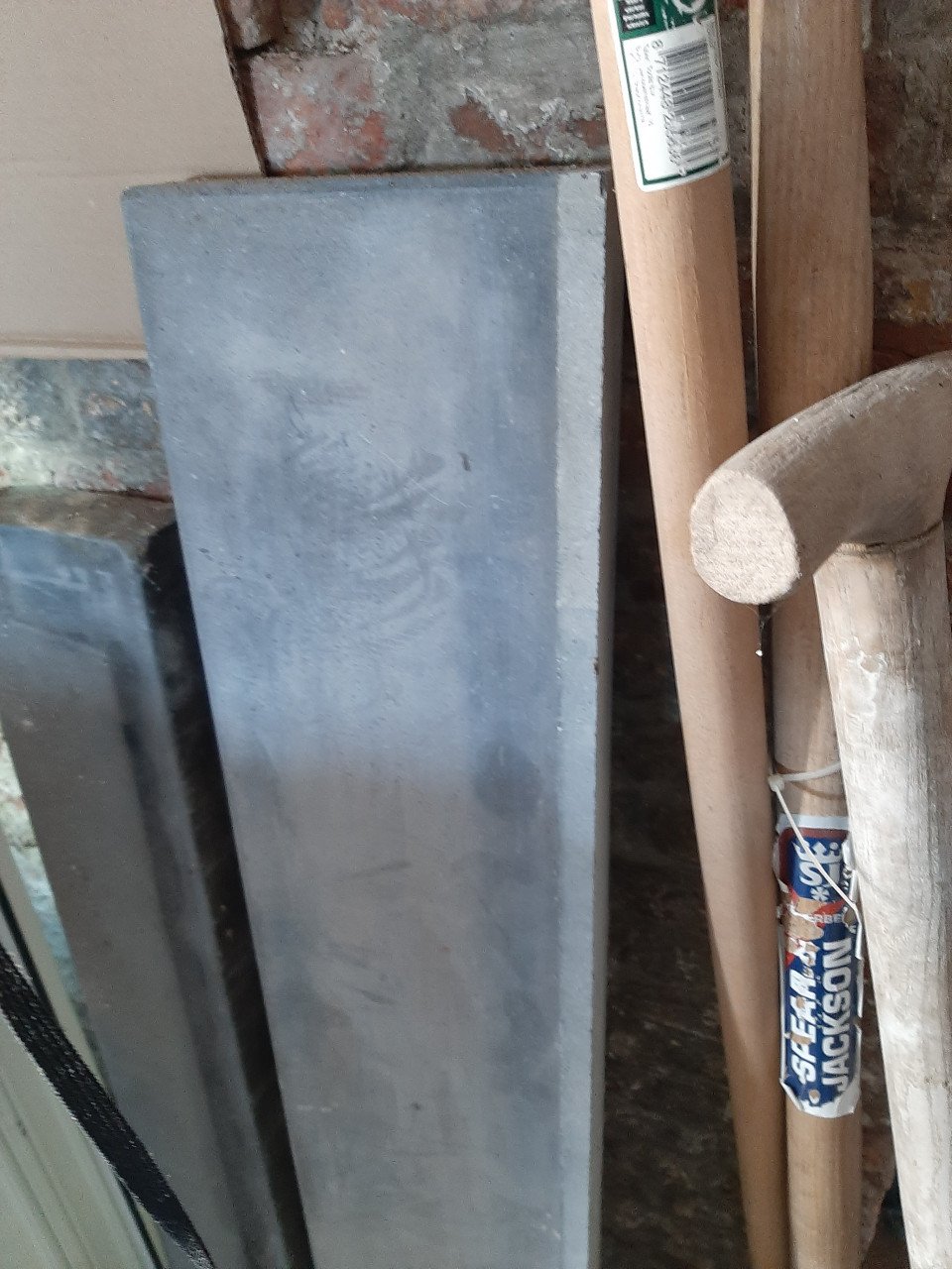 Hardsteen platen en twee dorpels