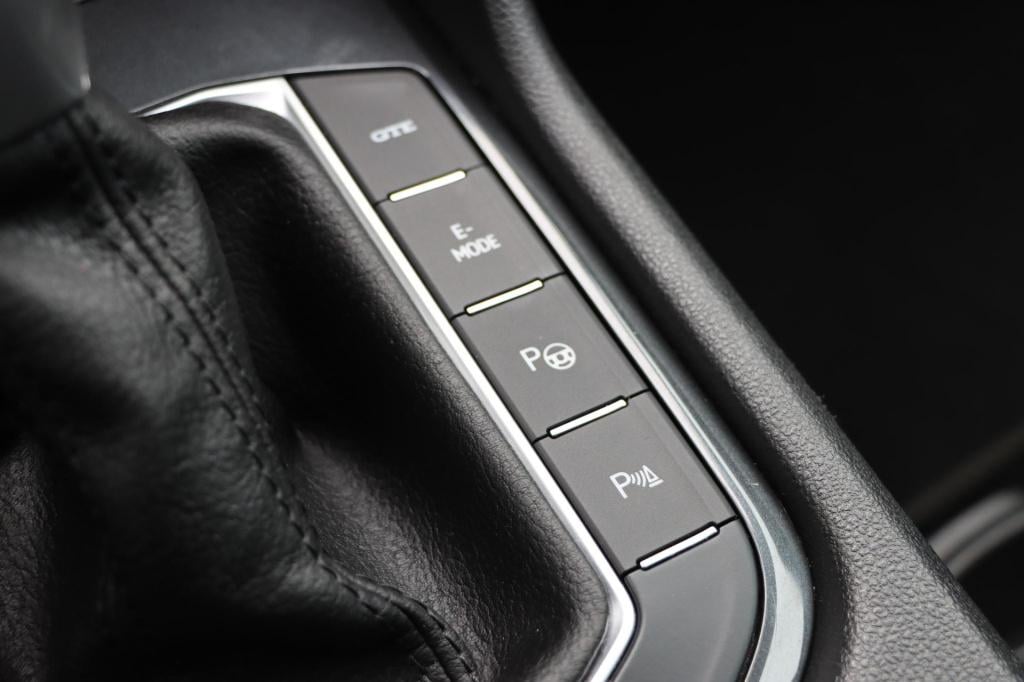 Volkswagen Tiguan 1.4 ehybrid elegance business 245pk dsg6