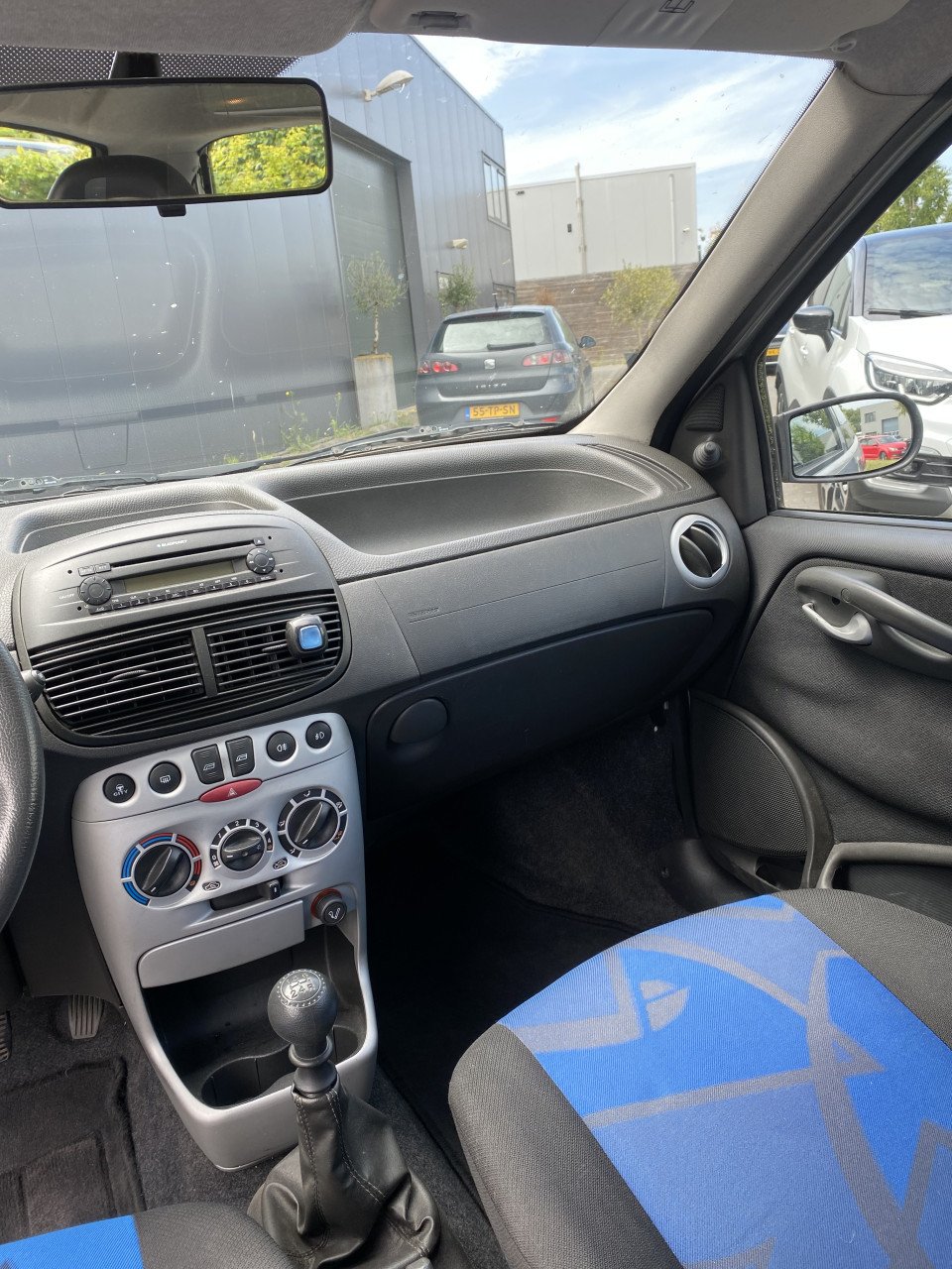 Fiat Punto 1.2 16V 3DR 2003 Grijs | NAP | NIEUWE APK!