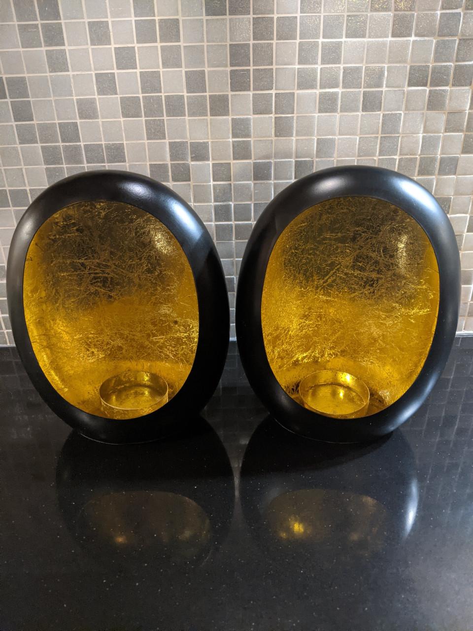 Twee theelichthouders