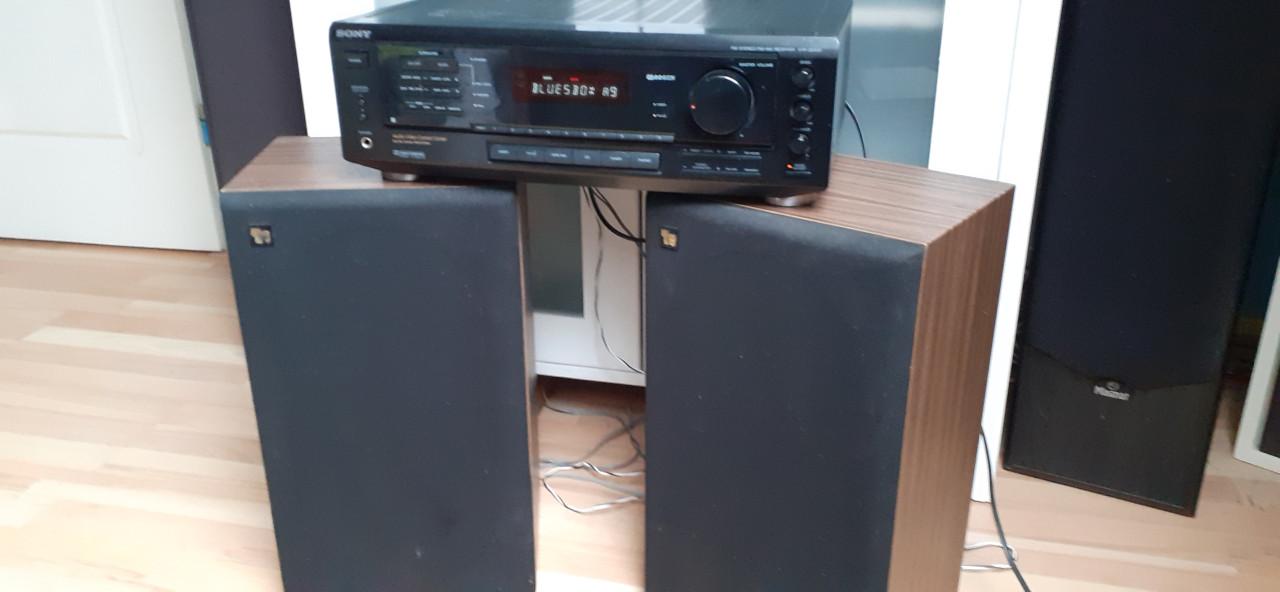 Versterker  sony met vintage speakers 3 way system