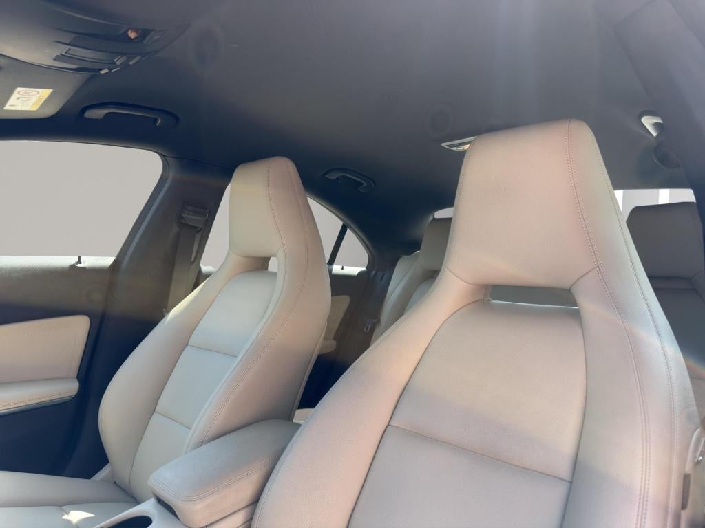 Mercedes-Benz Cla 200 156 pk | airco (automatisch)| sportstoelen | geheugen