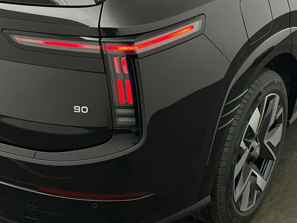 Skoda Peaq business edition elektromotor 210 kw / 286 pk suv