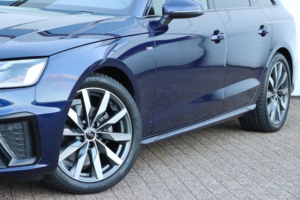 Audi A4 avant 35 tfsi s edition competition
