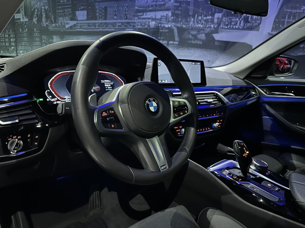 BMW 5 Serie 530e iperformance high executive *schuifdak*harmankardon*