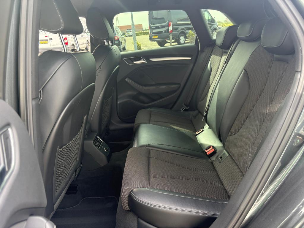 Audi A3 sportback 1.4 tfsi cod sport s line edition