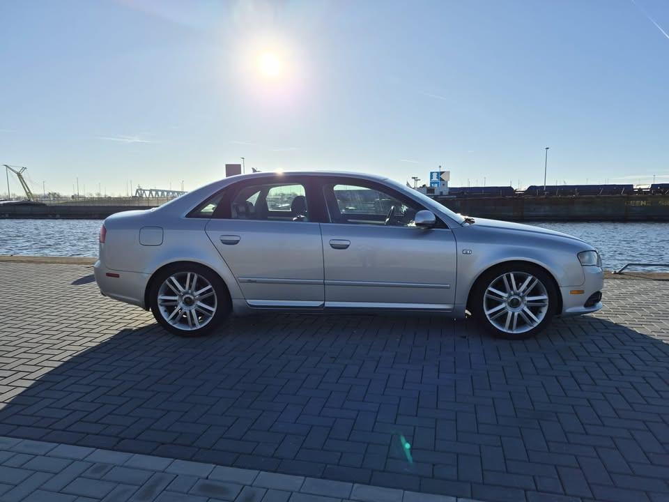 2008 Audi A4 B7 2.0 tfsi quattro sedan (usa)